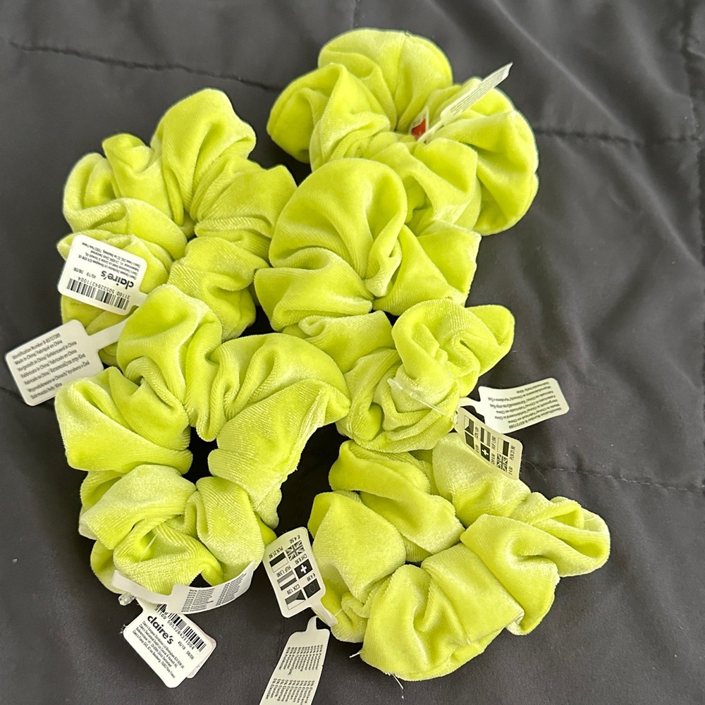 Claire's Neon Green Hair Scrunchies